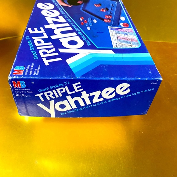 TRIPLE YAHTZEE VTG 1982 MILTON BRADLEY GAME AGES 8 to ADULT EXTRA SCORE CARDS - Picture 13 of 15